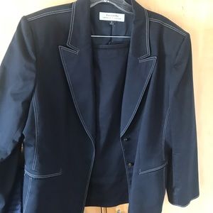 Tahari - Arthur S. Levine Suit Set